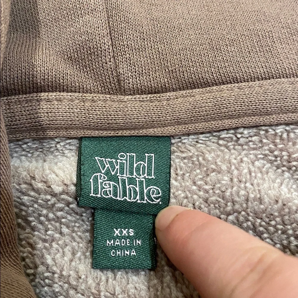 wild fable tan hoodie with green label - Picture 3 of 3